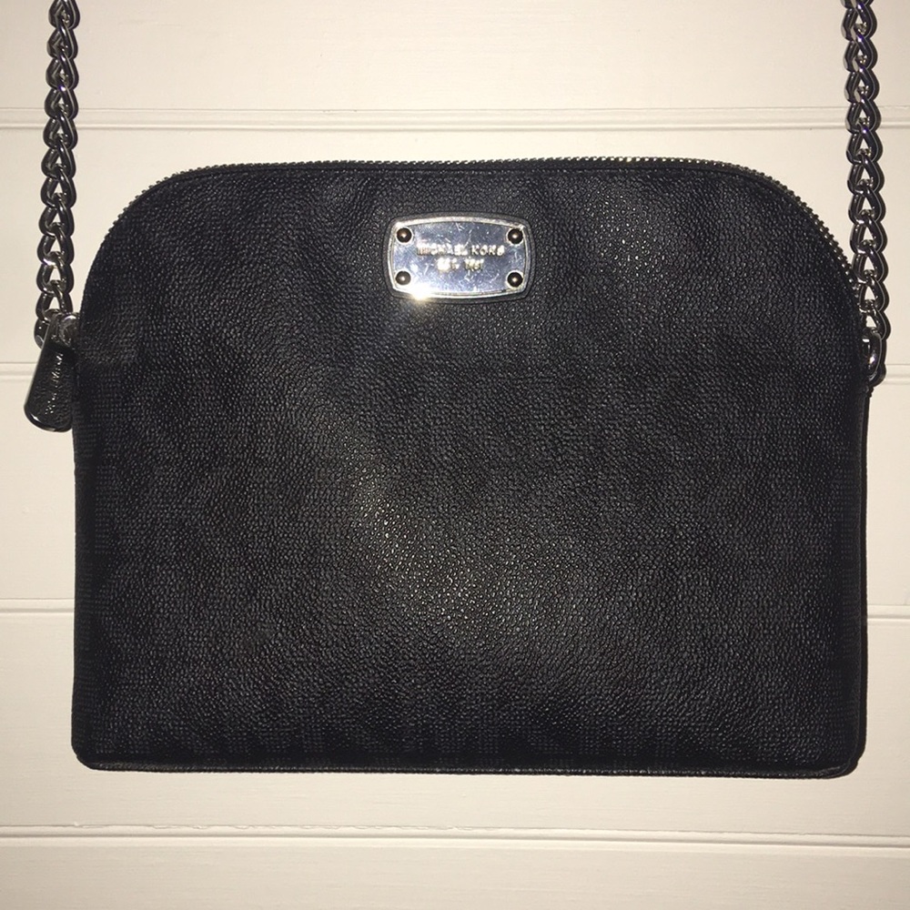 Like new Michael Kors Large Dome Crossbody